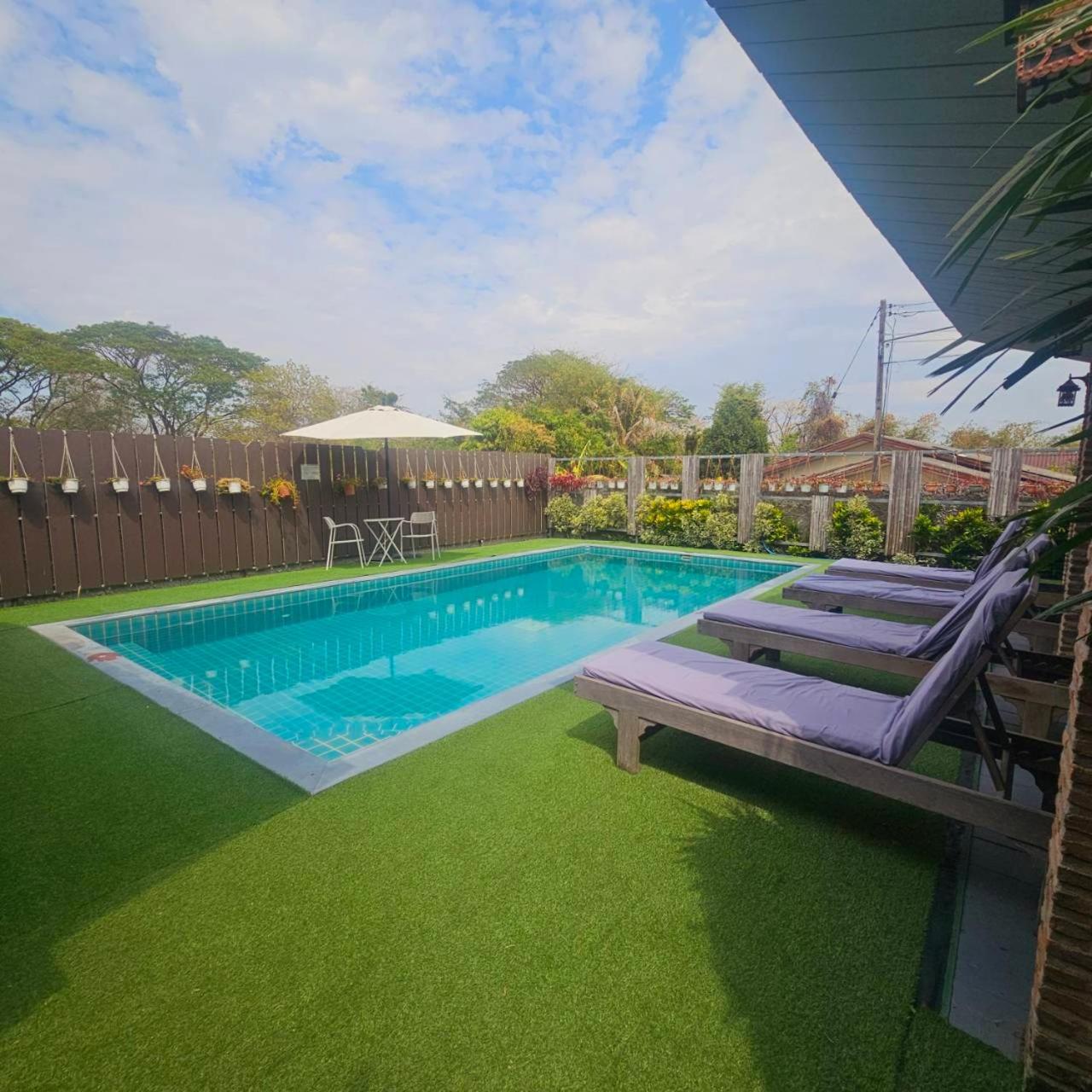 Sawasdee​ Buriram​ Resort Eksteriør bilde