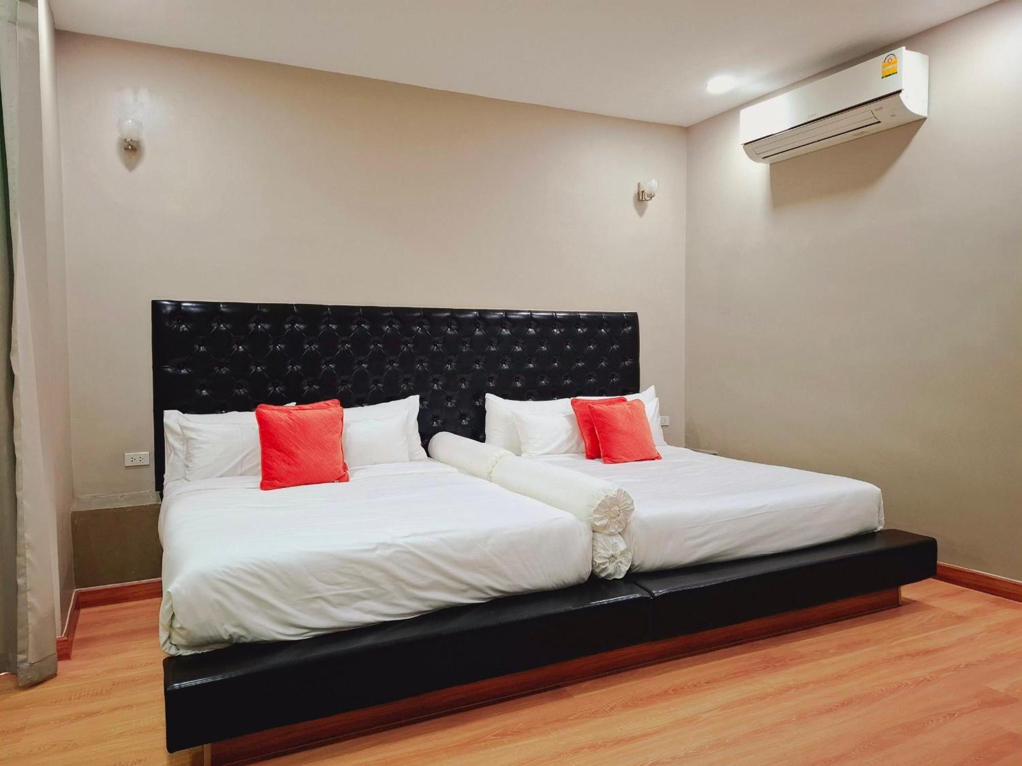Sawasdee​ Buriram​ Resort Rom bilde